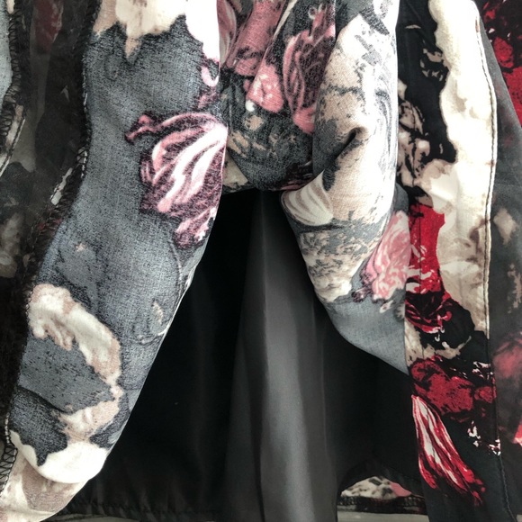 Dress - Rickis 3/4 length, sleeveless, flare, floral, black dress, size 16 - Picture 7 of 9